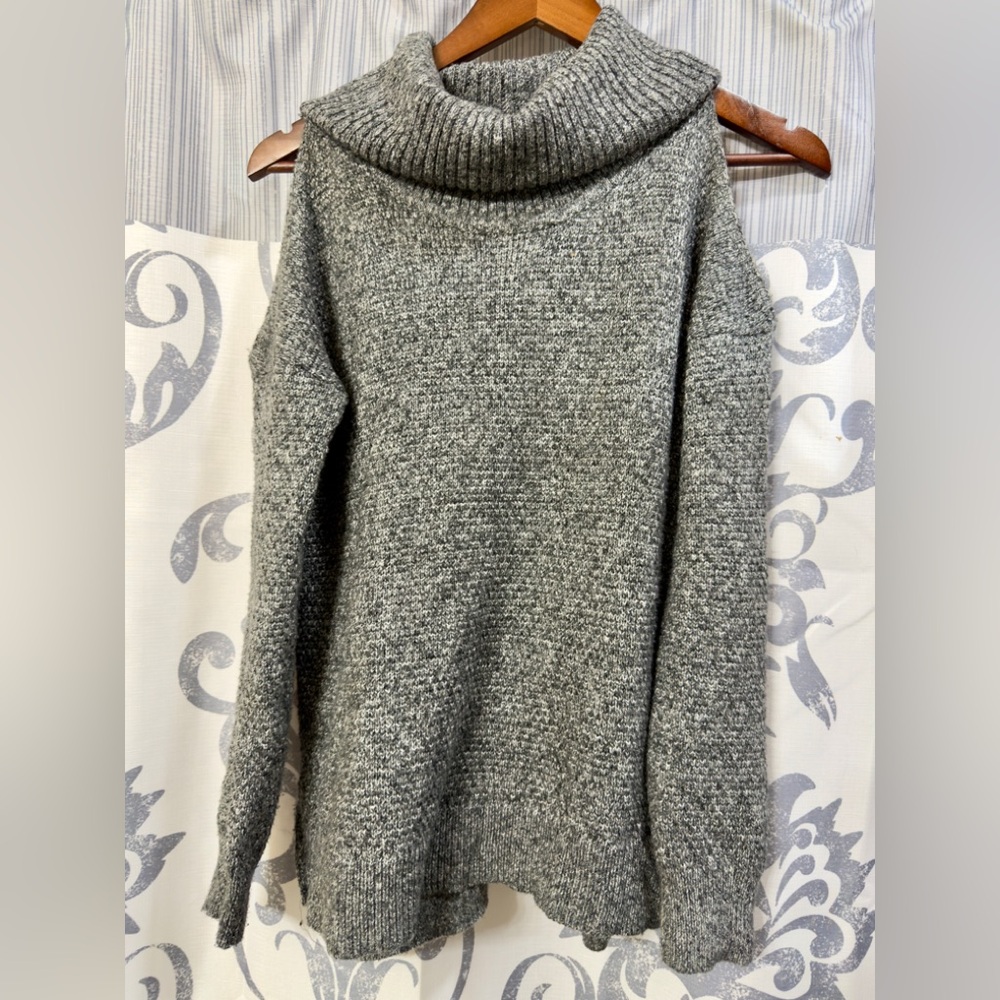 Hollister Y2K Womens Cowl Neck Long Sleeve Open Shoulder Grey Sweater Size S EUC